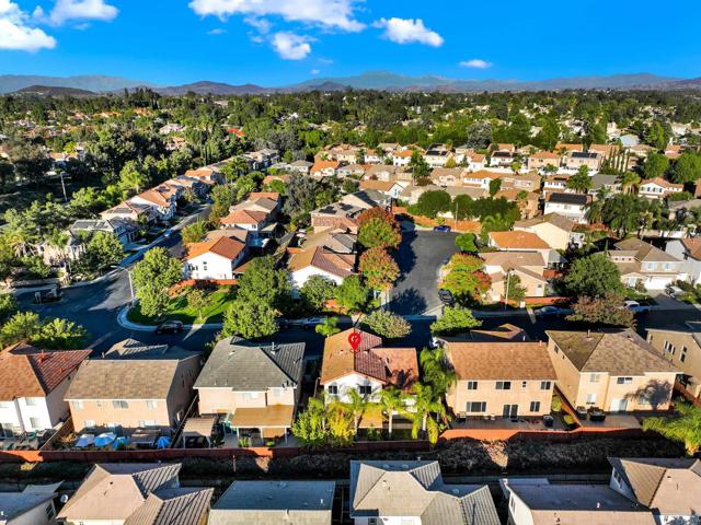 Detail Gallery Image 34 of 39 For 42051 Orange Blossom Dr, Temecula,  CA 92591 - 3 Beds | 3 Baths