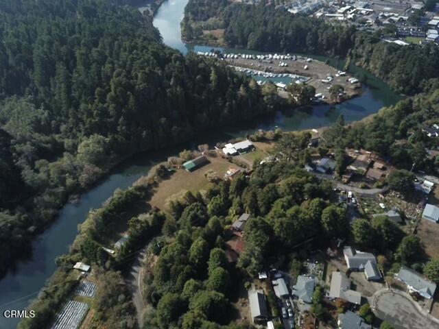 596 S Sanderson Way, Fort Bragg CA: https://media.crmls.org/mediaz/e4cdfd43-c141-4c49-9d79-c5ddba1277e4.jpg