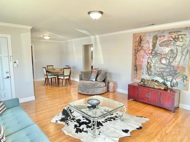 600 7th Avenue, San Mateo CA: https://media.crmls.org/mediaz/e4ce39ef-120e-4ebb-a60c-31fdcfeb68e3.jpg