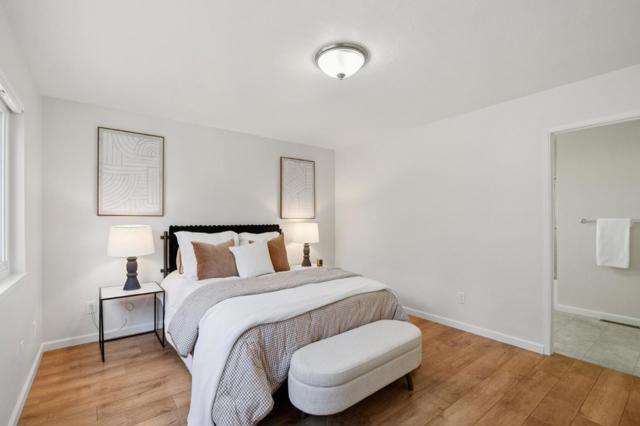 3 Sommerset Rise, Monterey CA: https://media.crmls.org/mediaz/e4d01557-5747-4a01-805b-c44451e765f1.jpg