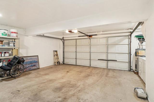 Detail Gallery Image 5 of 32 For 8262 Gilman Dr #1,  La Jolla,  CA 92037 - 2 Beds | 3 Baths