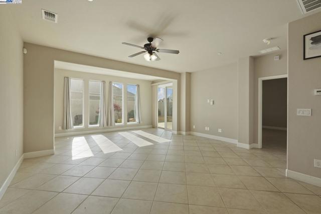2961 Clear Point Way, Manteca CA: https://media.crmls.org/mediaz/e4d1170d-c70d-4153-a69f-9b0066e4b1bd.jpg
