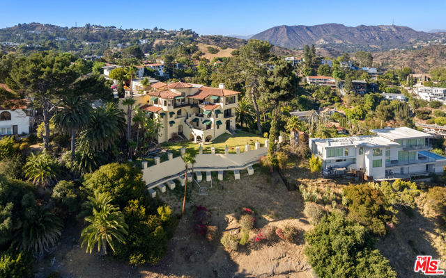 2200 Maravilla Drive, Los Angeles CA: https://media.crmls.org/mediaz/e4d13821-eb55-487e-b0e8-59f60e87c3f4.jpg