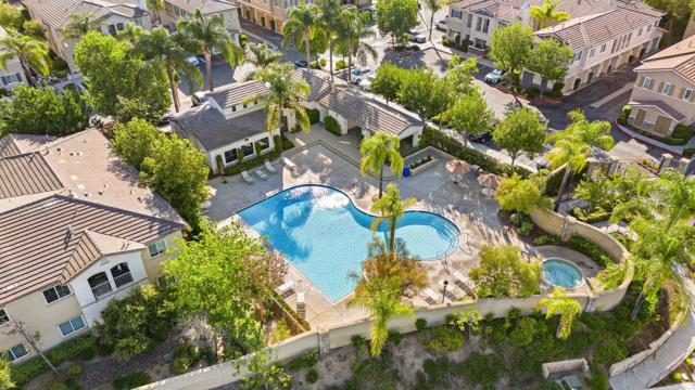 26514 Arboretum Way, Murrieta CA: https://media.crmls.org/mediaz/e4d1b2b3-1716-4b1a-997e-950016d85cf9.jpg