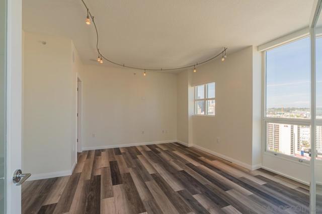 510 1st Ave, San Diego CA: https://media.crmls.org/mediaz/e4d25b21-24ca-49eb-9409-a384894345b2.jpg