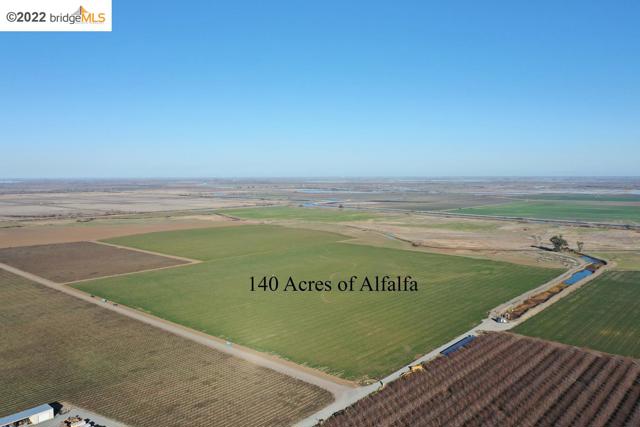 3870 Orwood Road, Brentwood CA: https://media.crmls.org/mediaz/e4d45c83-8f53-4b2b-ab7a-0a86a5601439.jpg