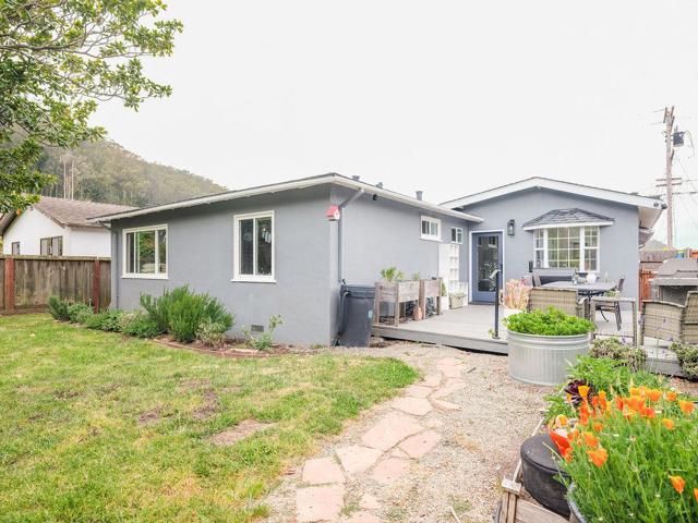 1087 Rio Vista Drive, Pacifica CA: https://media.crmls.org/mediaz/e4d4a0db-567e-4678-bfab-8d23a726d4ce.jpg