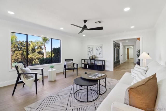 4367 Summit Dr, La Mesa CA: https://media.crmls.org/mediaz/e4d55b82-9a4c-4356-aa0d-35011a121562.jpg