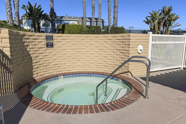 Detail Gallery Image 23 of 25 For 6510 Oceanview Dr, Carlsbad,  CA 92011 - 2 Beds | 1 Baths