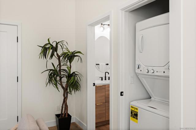 6283 Lorca Drive, San Diego CA: https://media.crmls.org/mediaz/e4d610c1-4aa0-4778-b7cc-ebda4574320d.jpg