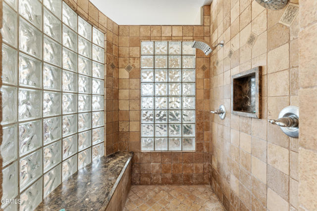 12428 Palmer Drive, Moorpark CA: https://media.crmls.org/mediaz/e4d611ef-35ed-4208-875e-db8476568357.jpg