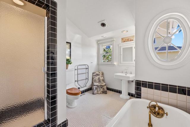180 Dicicco Terrace, Watsonville CA: https://media.crmls.org/mediaz/e4d6c4e7-e0db-459e-955b-ce26af5b4bb4.jpg