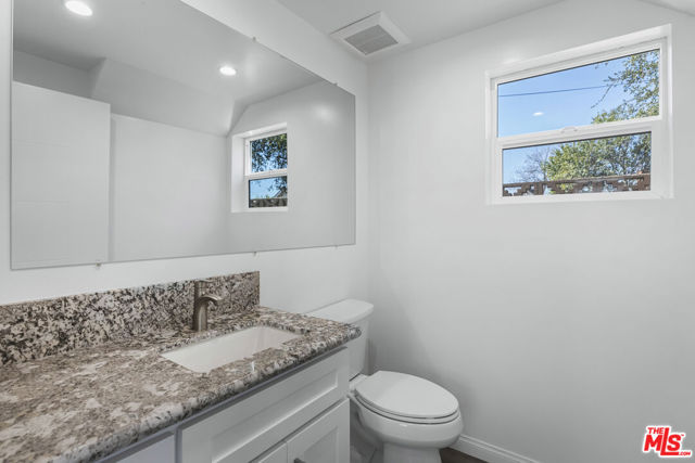 7313 Kentland Avenue, West Hills CA: https://media.crmls.org/mediaz/e4d74fe0-1845-46da-92b5-250839ce4bf0.jpg