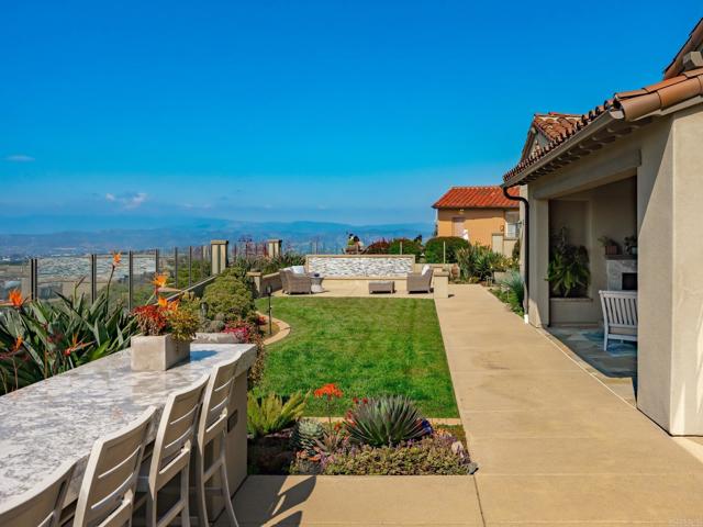 Image 34 of 66 For 8784 Avenida Mirador