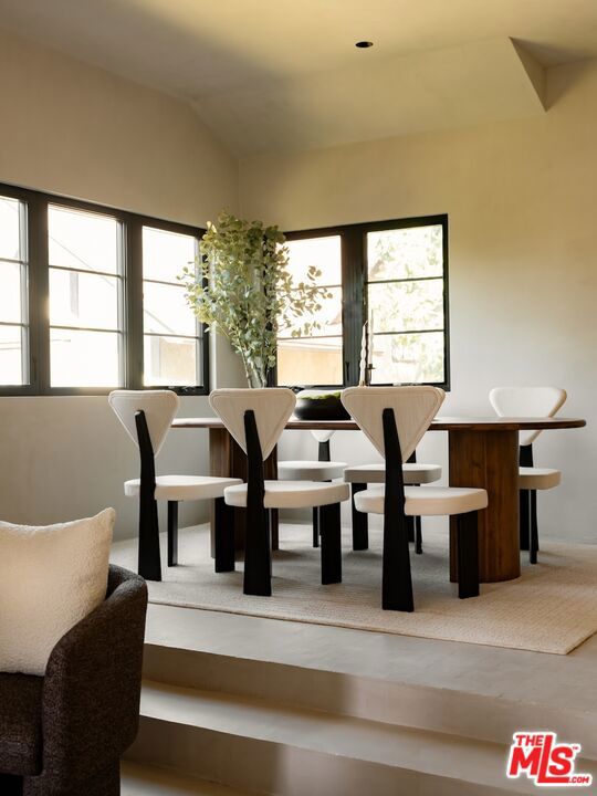4790 Galendo Street, Woodland Hills CA: https://media.crmls.org/mediaz/e4d833b2-3eeb-417c-b179-266ed1eb1cce.jpg