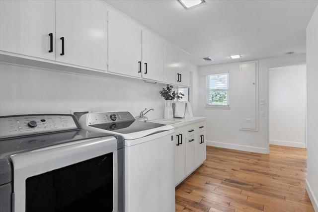 190 W San Martin Avenue, San Martin CA: https://media.crmls.org/mediaz/e4d88b85-a3a0-4fba-95ed-bb67edc86e39.jpg