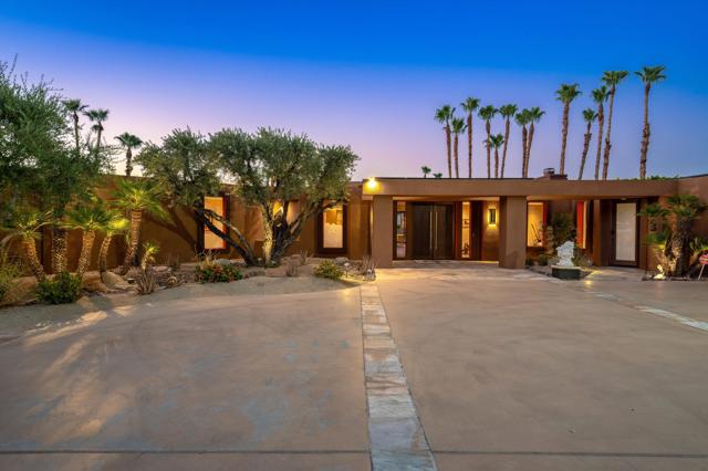 70150 Thunderbird Road, Rancho Mirage CA: https://media.crmls.org/mediaz/e4d8b878-0528-4f87-a0e4-d4bb8d94d97b.jpg