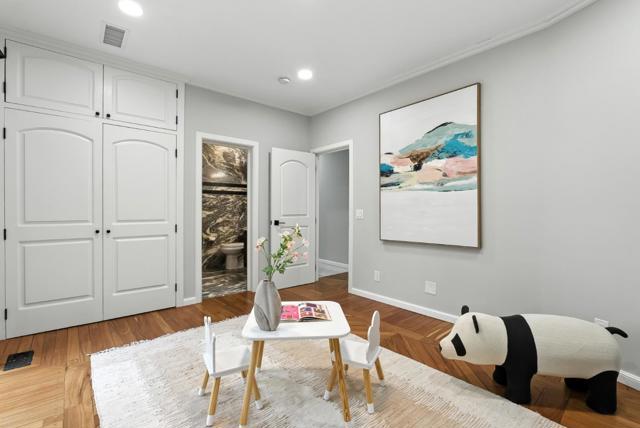 1 Lewis Ranch Road, San Carlos CA: https://media.crmls.org/mediaz/e4d8d5f8-90bf-4606-a6ec-49a9edd6e2a5.jpg