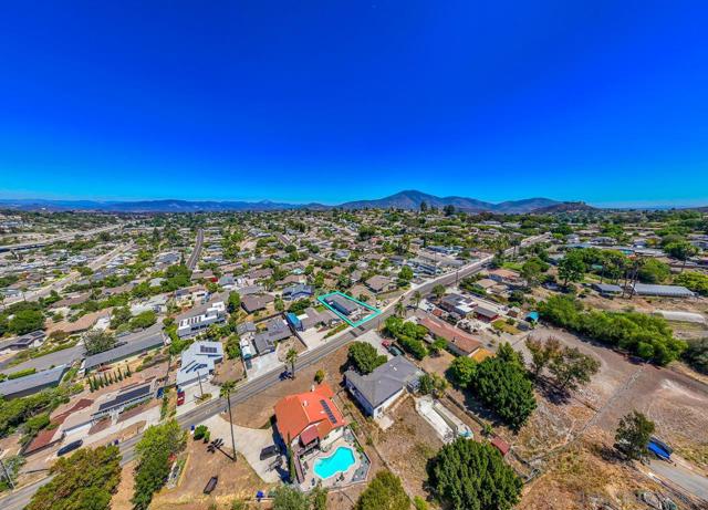 3335 37 S Barcelona St., Spring Valley CA: https://media.crmls.org/mediaz/e4d8e691-21e4-498e-a7e4-894c1d4f01cc.jpg