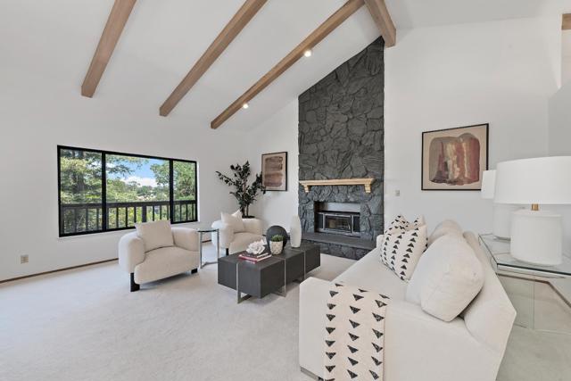 14449 Liddicoat Circle, Los Altos Hills CA: https://media.crmls.org/mediaz/e4d98461-f687-4a4b-95f6-51b7d8e5cf8b.jpg
