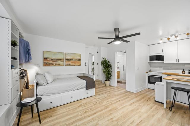 Image 32 of 46 For 4862 Viane Way