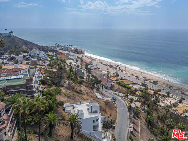 Drew Fenton | 21415 Rambla Vista Malibu CA | MLS: 7490196 Drew Fenton | 21415 Rambla Vista Malibu CA | MLS: 7490196