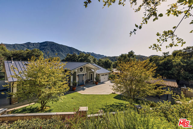 1697 W Potrero Road, Westlake Village CA: https://media.crmls.org/mediaz/e4dc6c70-cac4-4f17-9ce4-1134e16584f3.jpg