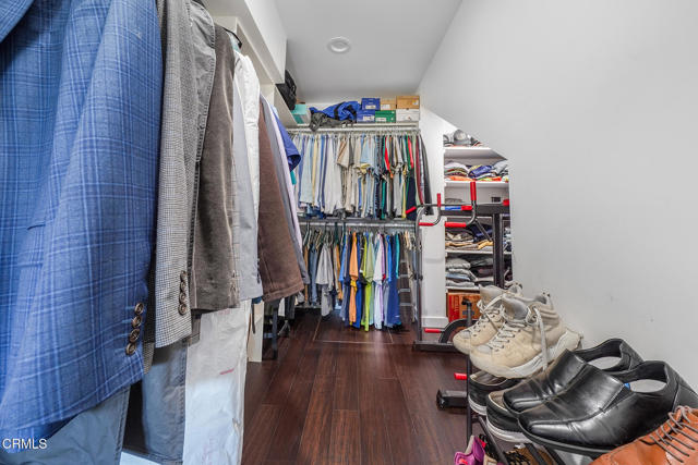4255 Raynol Street, Los Angeles CA: https://media.crmls.org/mediaz/e4dcddb8-3734-42f2-86a8-c4a7261bcd06.jpg