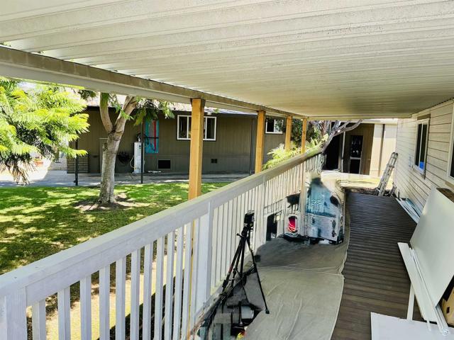 3445 Don Ortega Drive, Carlsbad CA: https://media.crmls.org/mediaz/e4dce3c9-769b-46e8-aca8-35a92af5ffc2.jpg