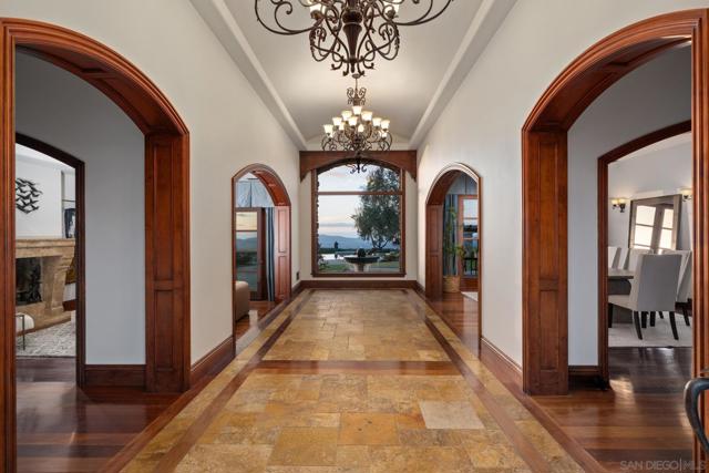 15707 Blue Crystal Trl, Poway CA: https://media.crmls.org/mediaz/e4ddd173-caac-47af-8a10-4e51196204e6.jpg