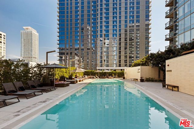 1155 S Grand Avenue, Los Angeles CA: https://media.crmls.org/mediaz/e4dde978-2fcb-4e33-ae12-7398b0cca9ad.jpg