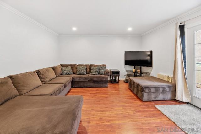 5055 Collwood Blvd, San Diego CA: https://media.crmls.org/mediaz/e4de2a13-4fdd-4cf5-8e5e-b9fddfd0237a.jpg