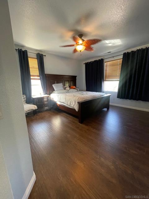5192 Emerald Cove, San Diego CA: https://media.crmls.org/mediaz/e4de639c-c43a-4c71-94ec-5458637ab57a.jpg