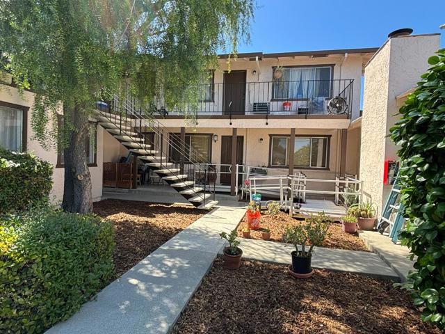 922 Leigh Avenue, San Jose CA: https://media.crmls.org/mediaz/e4de8b6a-ffc0-4a08-8068-24a29997dd3f.jpg