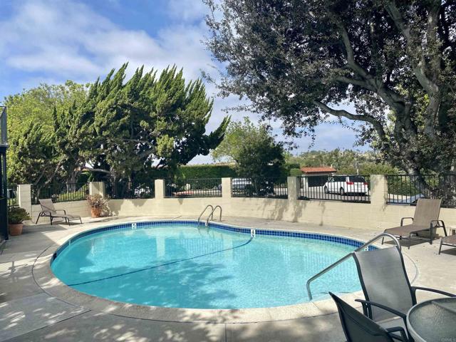 Detail Gallery Image 18 of 19 For 2507 Navarra Dr #202,  Carlsbad,  CA 92009 - 1 Beds | 1 Baths