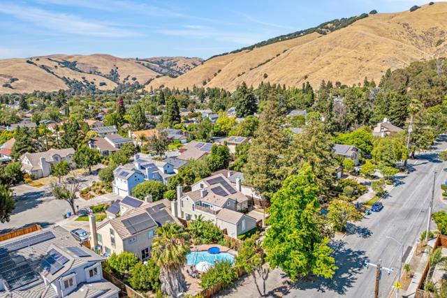 110 Morrison Canyon Road, Fremont CA: https://media.crmls.org/mediaz/e4dfc273-4fd3-4fa2-9afb-7238d4a22bd7.jpg