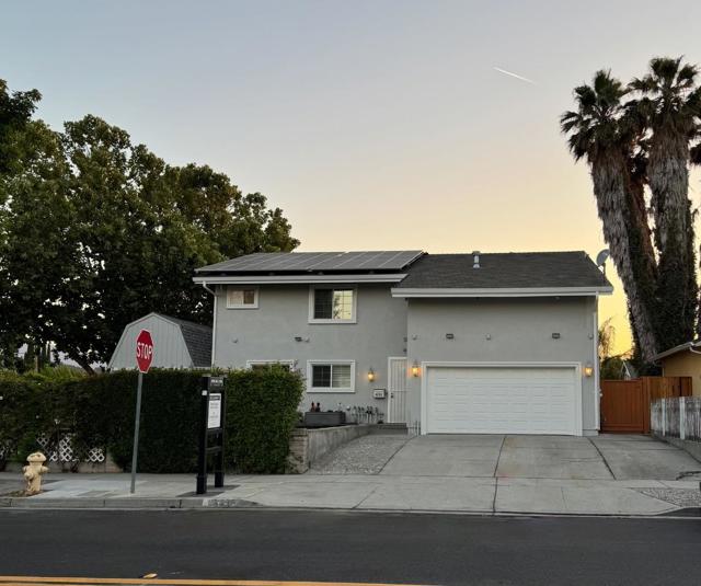 6095 Springer Way, San Jose CA: https://media.crmls.org/mediaz/e4e0be45-2e6b-41d0-90a6-4467b55df6b3.jpg