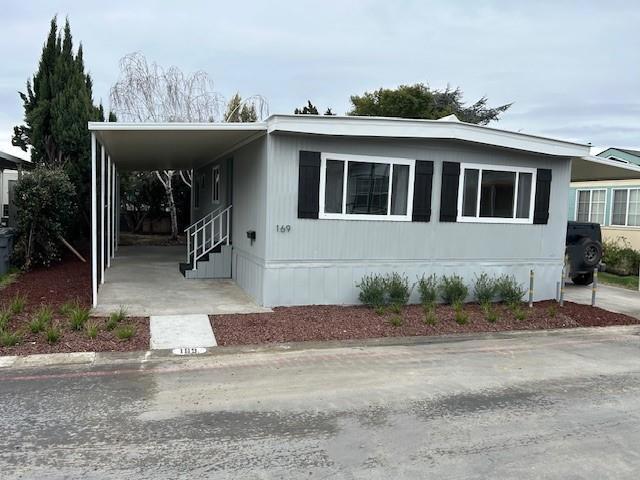 1220 Tasman Drive, Sunnyvale CA: https://media.crmls.org/mediaz/e4e0ccf2-a9af-4919-80e1-616a1c8ba5ce.jpg