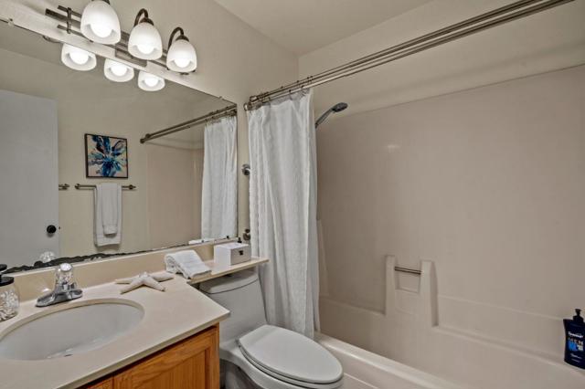 3095 Marina Drive, Marina CA: https://media.crmls.org/mediaz/e4e1888e-0127-427b-ab14-7870ede6a9bb.jpg