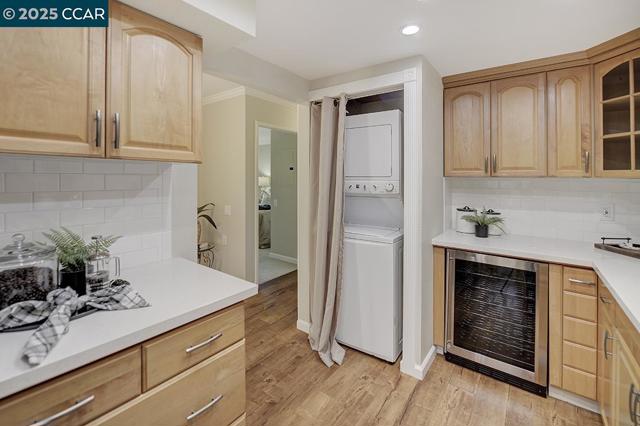 2424 Tice Creek Dr., Walnut Creek CA: https://media.crmls.org/mediaz/e4e18d82-3c36-4b22-858c-ed09b9b771c0.jpg