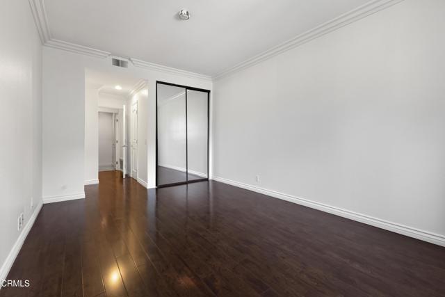 Detail Gallery Image 8 of 16 For 3480 Barham Bld #208,  Los Angeles,  CA 90068 - 1 Beds | 1 Baths