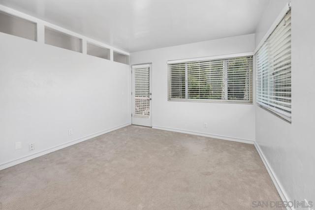 Image 14 of 25 For 2600 Torrey Pines Rd  A31