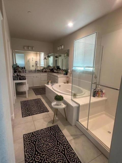 755 Alicante Drive, Hollister CA: https://media.crmls.org/mediaz/e4e21ad8-8c75-423e-bf75-fc8459ed1c34.jpg