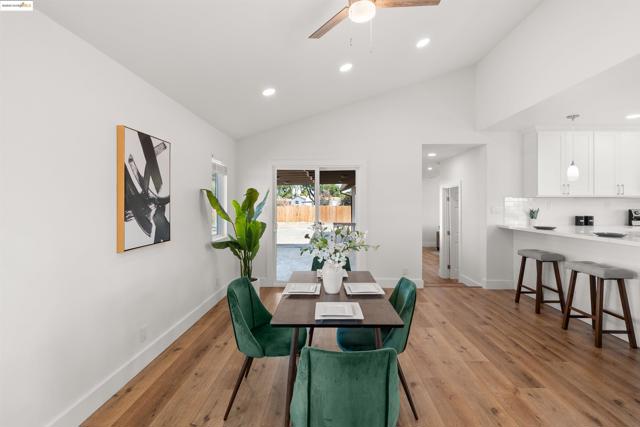 3393 Gateway Rd, Bethel Island CA: https://media.crmls.org/mediaz/e4e2dece-6e4b-49a9-9842-97b49bbdc360.jpg