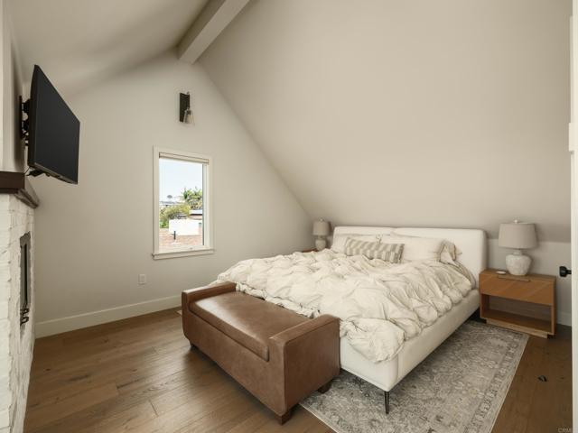 1011 Devonshire Drive, San Diego CA: https://media.crmls.org/mediaz/e4e2dfed-9f2e-4564-9862-3ed260f19f8b.jpg