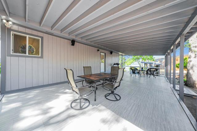12340 Lakeshore Drive, Clearlake CA: https://media.crmls.org/mediaz/e4e2f1a7-338d-41bc-9410-ca3ebc0c5dfd.jpg