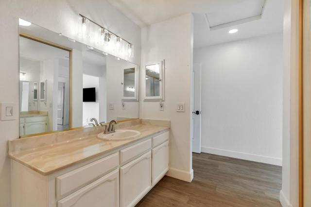 15173 Yosemite Way, Morgan Hill CA: https://media.crmls.org/mediaz/e4e341a8-eff9-4570-8401-2eaa19bad8ff.jpg