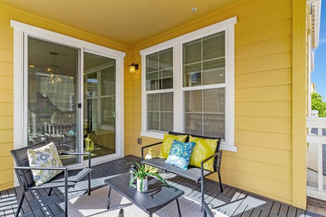 636 Bair Island Road, Redwood City CA: https://media.crmls.org/mediaz/e4e4849a-5912-4b92-bde4-e68120ece523.jpg