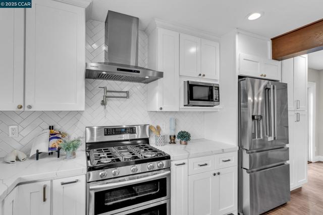 Image 10 of 40 For 83 Arlington Ave.