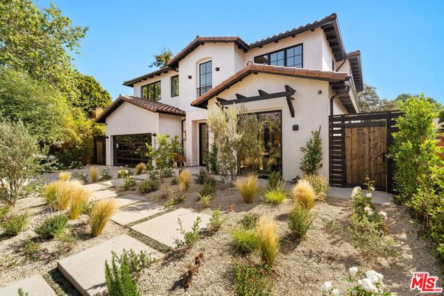 3267 Colby Avenue, Los Angeles CA: https://media.crmls.org/mediaz/e4e5194c-7b05-454d-8295-45a6cfa1742d.jpg